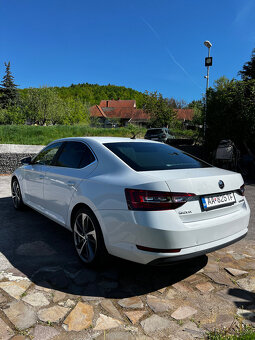 Škoda Superb 3 2,0 TDi DSG Limusine - 5