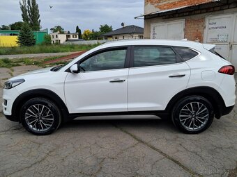 Hyundai Tuscon - 5