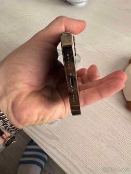 iPhone 14 pro zlatý - 5