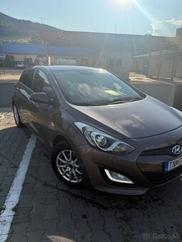 Hyundai i30 1.4i 74kW LPG | 2013 | 218tkm | 5000€ - 5