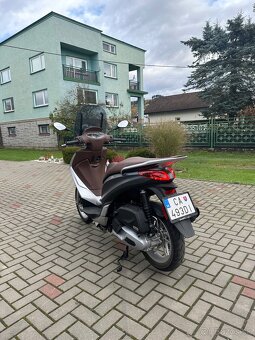 Piaggio medley 125 ABS - 5