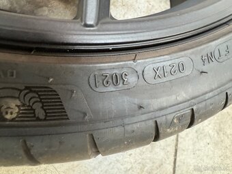 255/35 R19 Michelin pilot sport 4s - 5