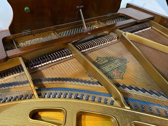 Predám Petrof krídlo - 5