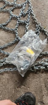 Snežné retaze na LKW alebo stavebný stroj - 5