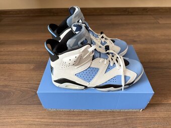 Nike Air Jordan 6 UNC - 5