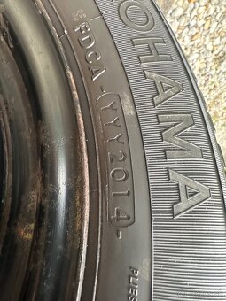 Predám 185/60 R15 - 5
