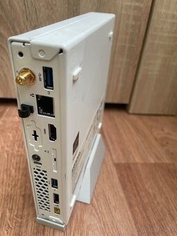 Predam PC Lenovo s monitorom Benq - 5