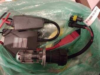 kapsa na motorku, lepky, tankpad, xenon - 5