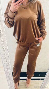 Talianska velurova suprava Min caramell - 5