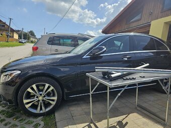 priečny nosič na Mercedes C (w 205) - 5