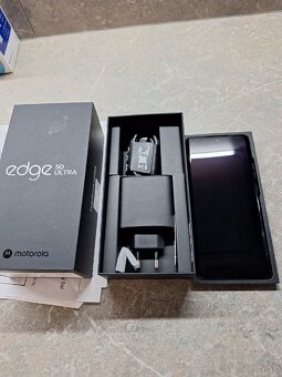 Predám Motorola Edge 50 Ultra 16GB/1TB - 5