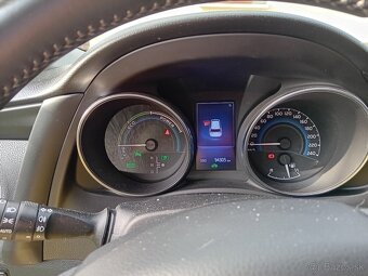 Toyota Auris - 5