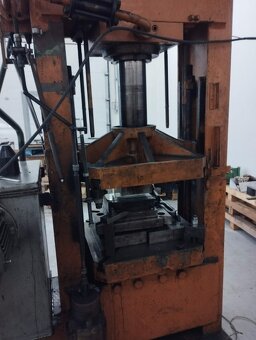 Použitý hydraulický lis LB 150, r. v. 1952 - 5