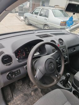 Volkswagen Caddy 1,6tdi - 5