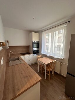 2-izbový byt bez balkóna / 52 m2 / - Žilina ( Bulvár ) - 5