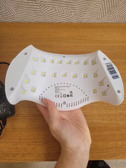 Predám LED lampu Neonail 18W/36 - 5