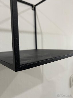 Kovové nástenné police 30×30×30 cm – industrial - 5