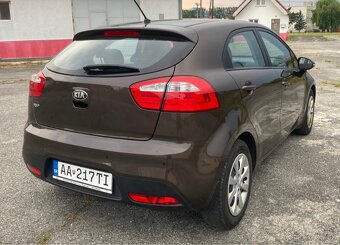 KIA RIO 1.2 benzín 62kW 2015 92 000 km - 5