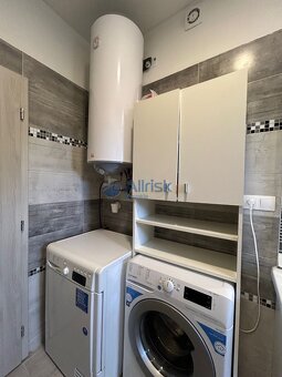 Nádherný kompletne zrekonštruovaný rodinný dom s garážou, ba - 5