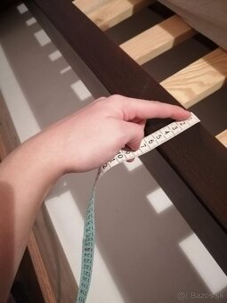 masívna posteľ - 5