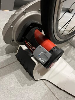 Predám cestný bicykel + trenažér ELITE - 5