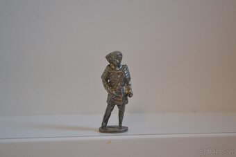 KINDER Kovove. - 5