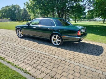 Jaguar XJ - 5
