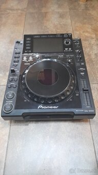 Pioneer CDJ 2000 - 5