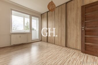 J. HOLLÉHO - 3 izbový byt - Kompletná rekonštrukcia - Zaskle - 5