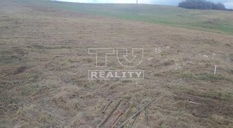 Na predaj slnečný pozemok Malé Kršteňany s pekným... - 5