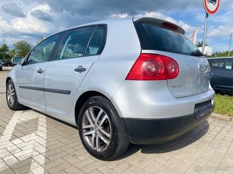 Volkswagen Golf V - 5