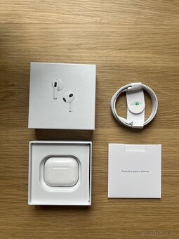 Apple AirPods 3 - 5