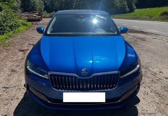 Škoda Superb 2.0 TDI 110 kW 7DSG - Modrá Race Blue Metalíza - 5