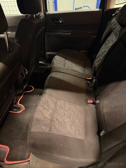 Peugeot 3008 1.6Hdi 2009 - 5