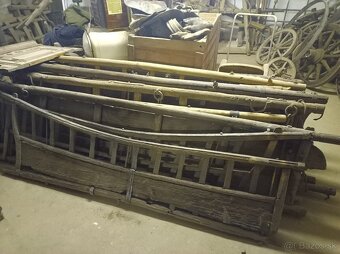 Staré konské vozy, rebriňaky, rozložené - 5