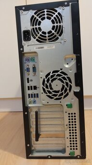 Predám stolný počítač HP - 5