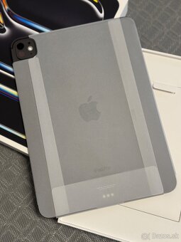 iPad Pro 11" M4 256 GB | Space Black - 5