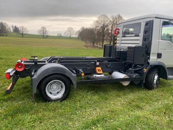 Hákový  nosič kontejnerů - 5