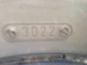 Predám zimné pneu185/70r14 5mm - 5