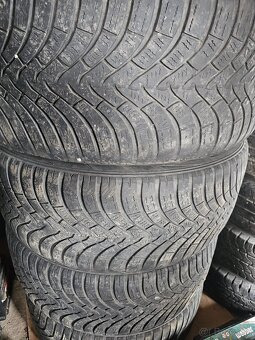 255/40 R20 zimne - 5