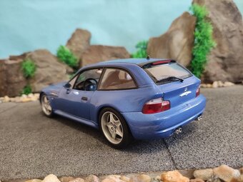 prodám model 1:18 BMW Z3 M coupe UT - 5