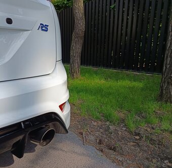 FORD FOCUS RS - 5