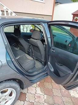 Peugeot 308 - 5
