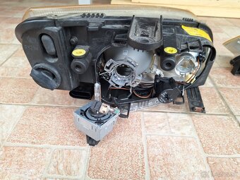 Predám svetlomety Ford C-max r.v 2006 - 5