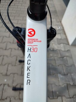 Karbónový horský bicykel Kellys Hacker 30 - 5