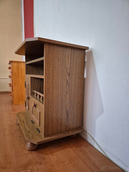 Predám TV stolik - 5