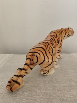 Royal dux tiger porcelánová soška - 5