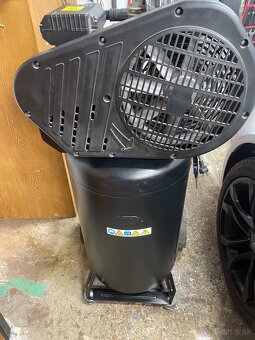 Vzduchový 2-valcový kompresor 230v 2,2kw - 5