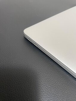 MacBook Pro 13" (2017) - 5