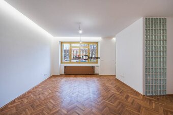 NA PREDAJ posledný štýlový byt v centre Nitry - 5